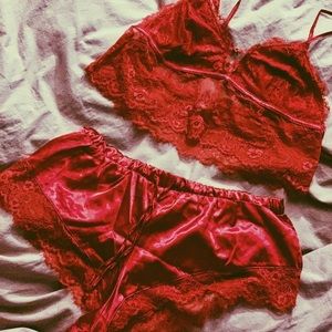 Plus size Bralette & Shorts lingerie